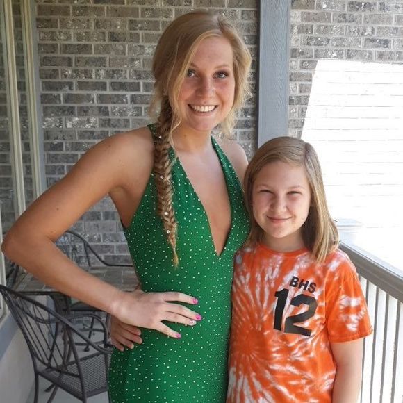 Meet your Posher, Kenzie - Picture 1 of 1